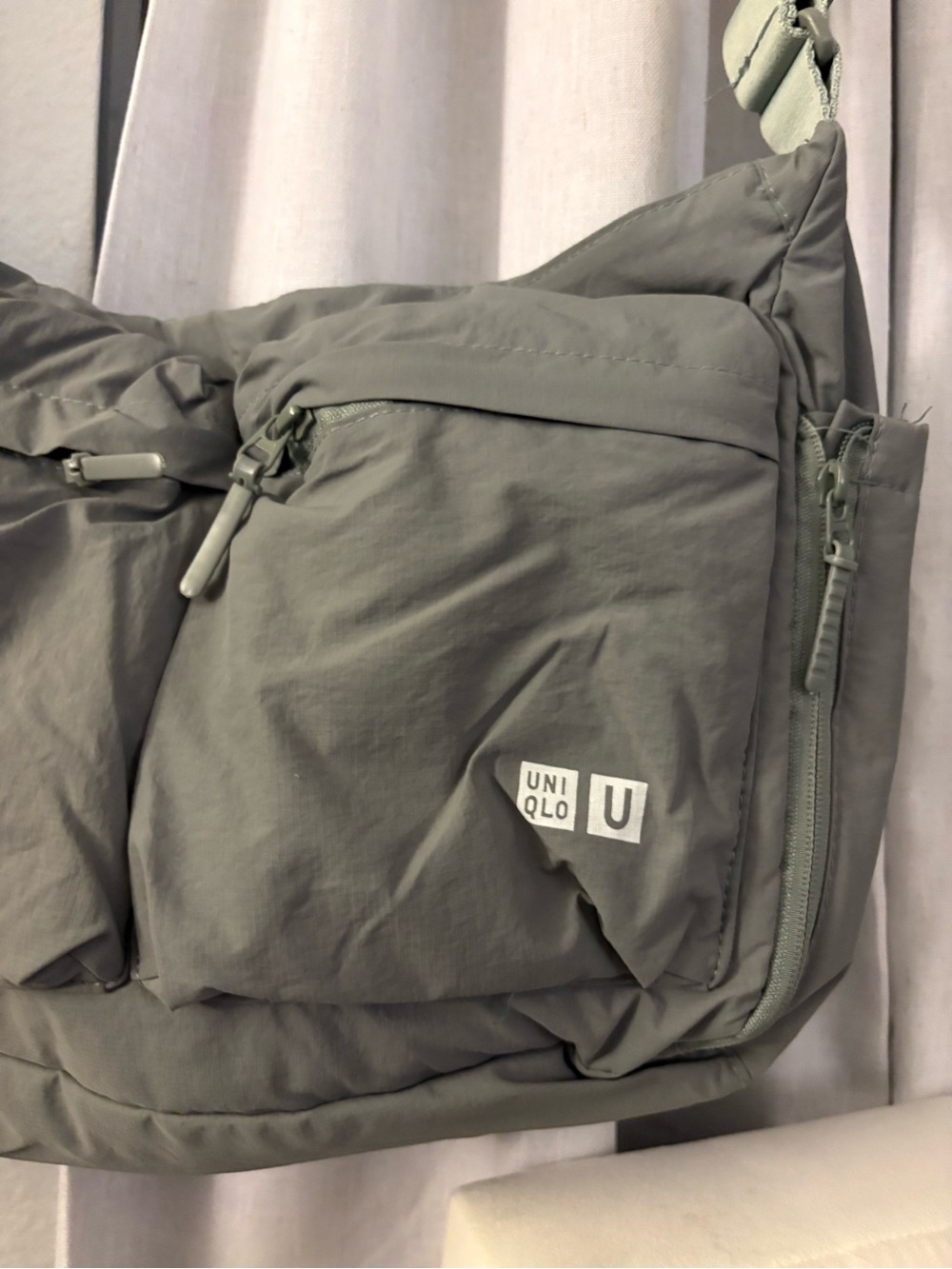 UNIQLO Light Olive Green Nylon Shoulder Bag - Picture 3 of 4